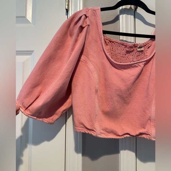 NWOT: Levi’s pink denim crop top🌸💗 - Picture 5 of 9